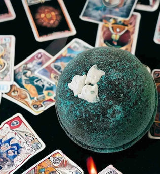 Bath Bomb | Evolve Botanica | Haunted (Seasonal>Halloween) - Expressly Marketplace
