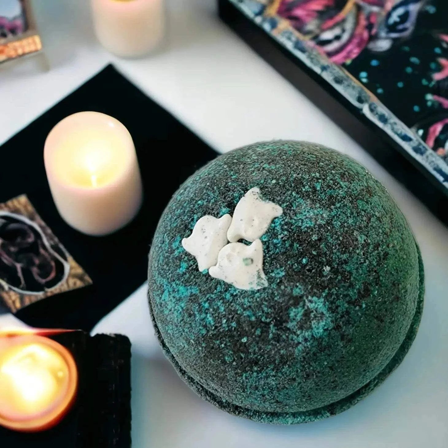 Bath Bomb | Evolve Botanica | Haunted (Seasonal>Halloween) - Expressly