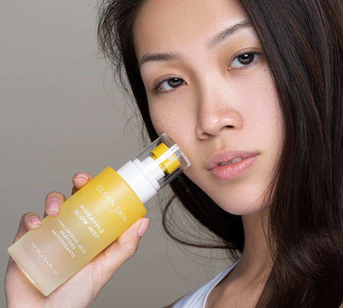 Clean Skin Club | Pineapple Glow Face Mist - Expressly Marketplace
