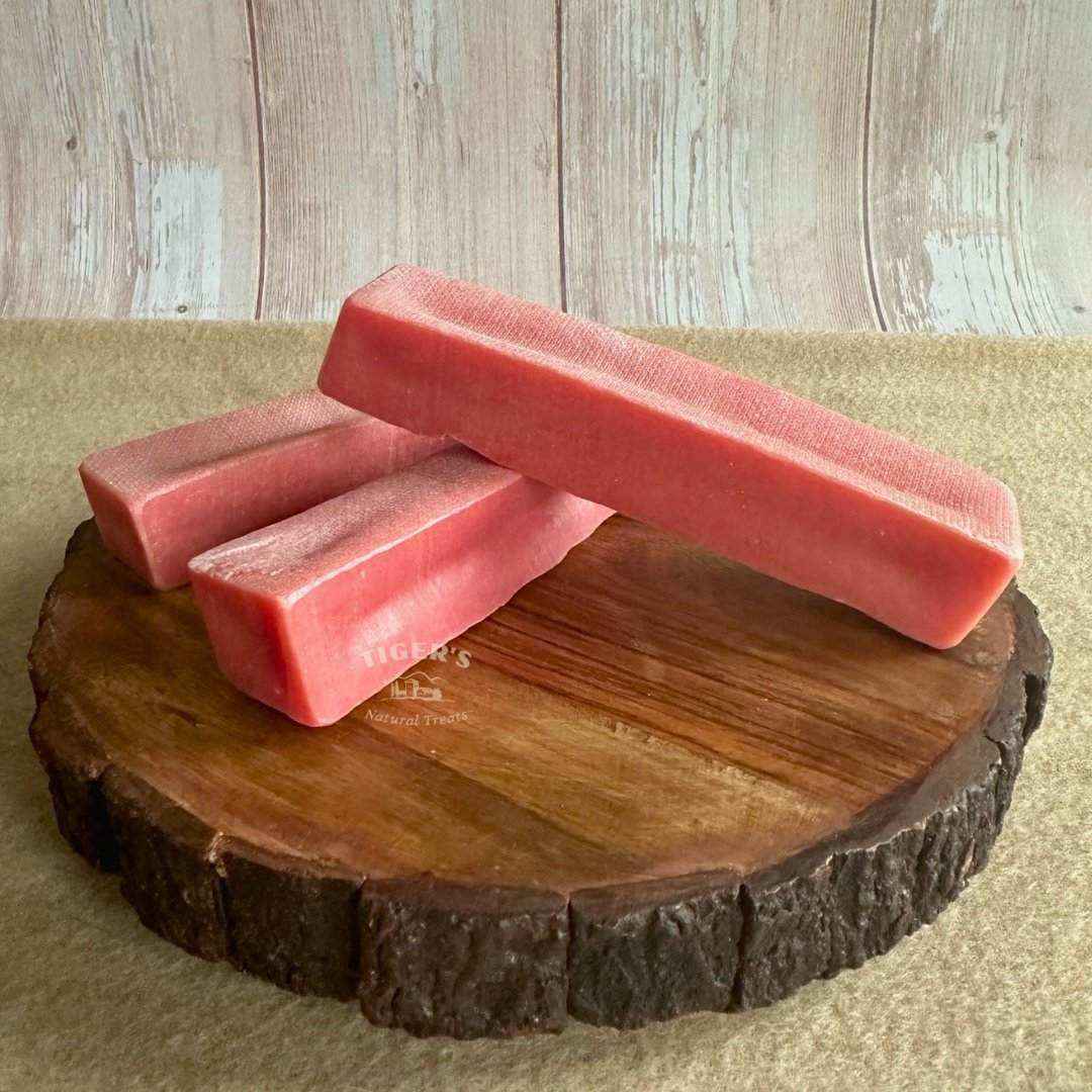 Strawberry Yak Chews for Dog, Valentine's Day Dog Treats - Expressly Marketplace